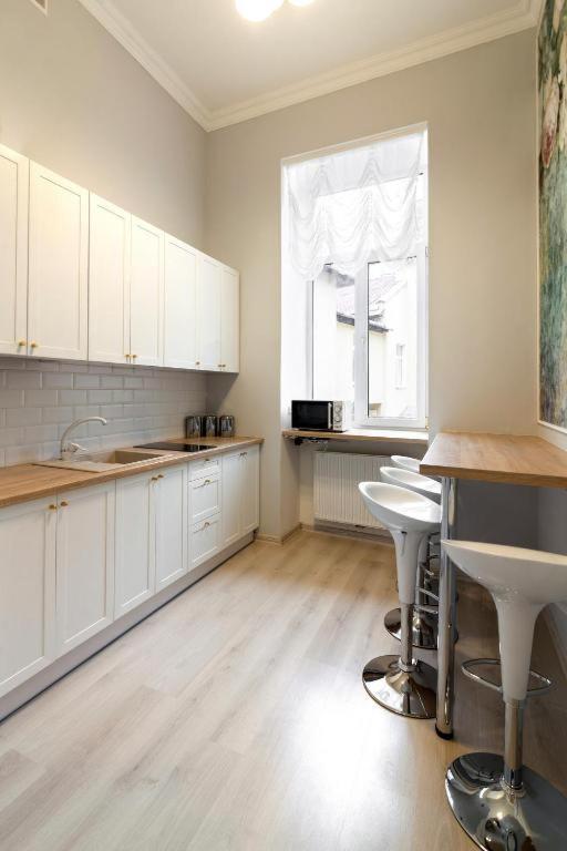 Leogrand Apartments On Lychakivska 3 Lviv Luaran gambar